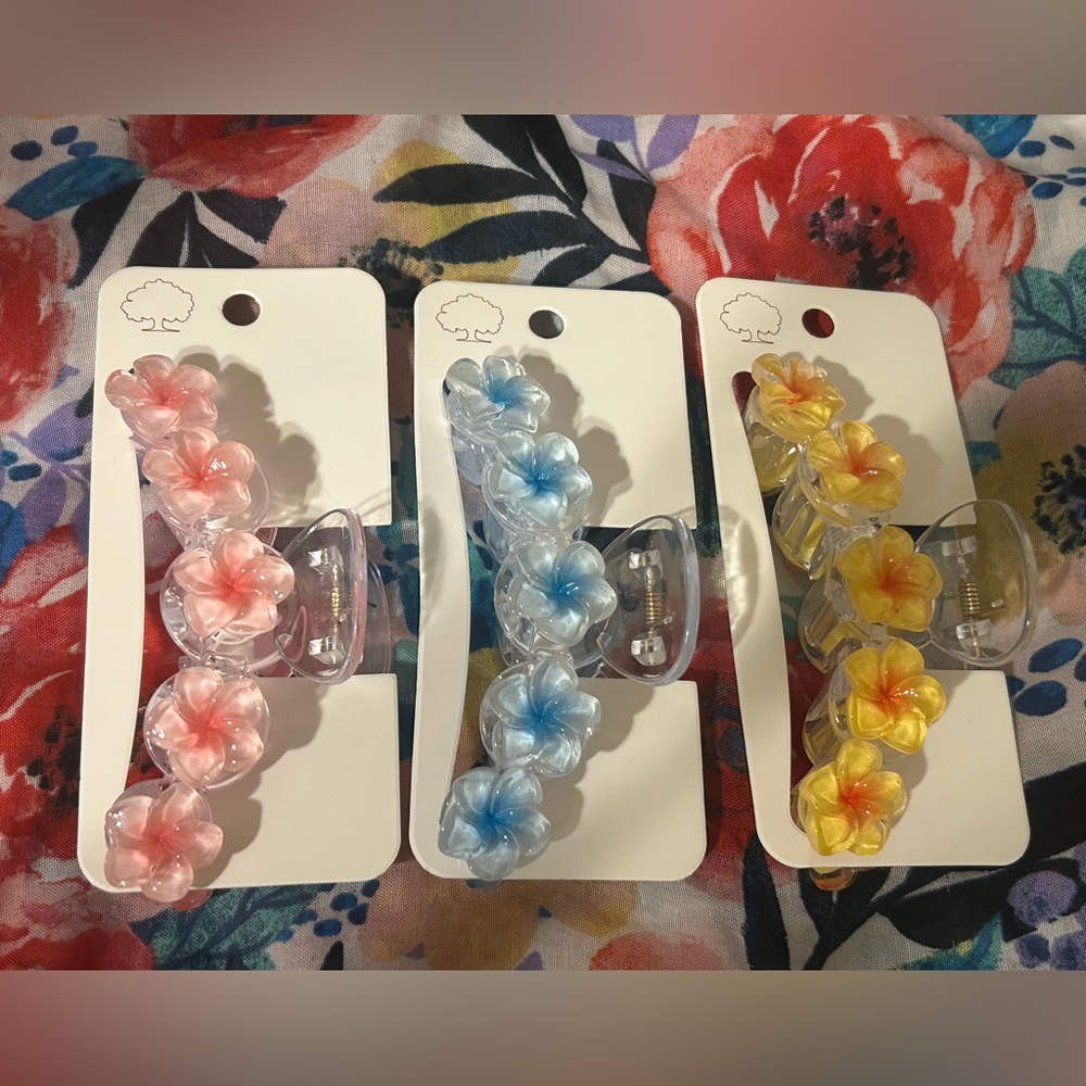 Flower Hair Claw Set